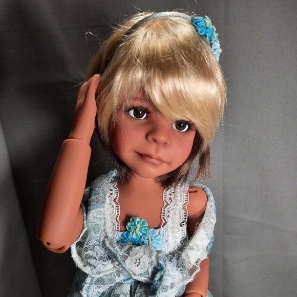 Painted lace set for 18" similar dolls - Picture 1 of 6